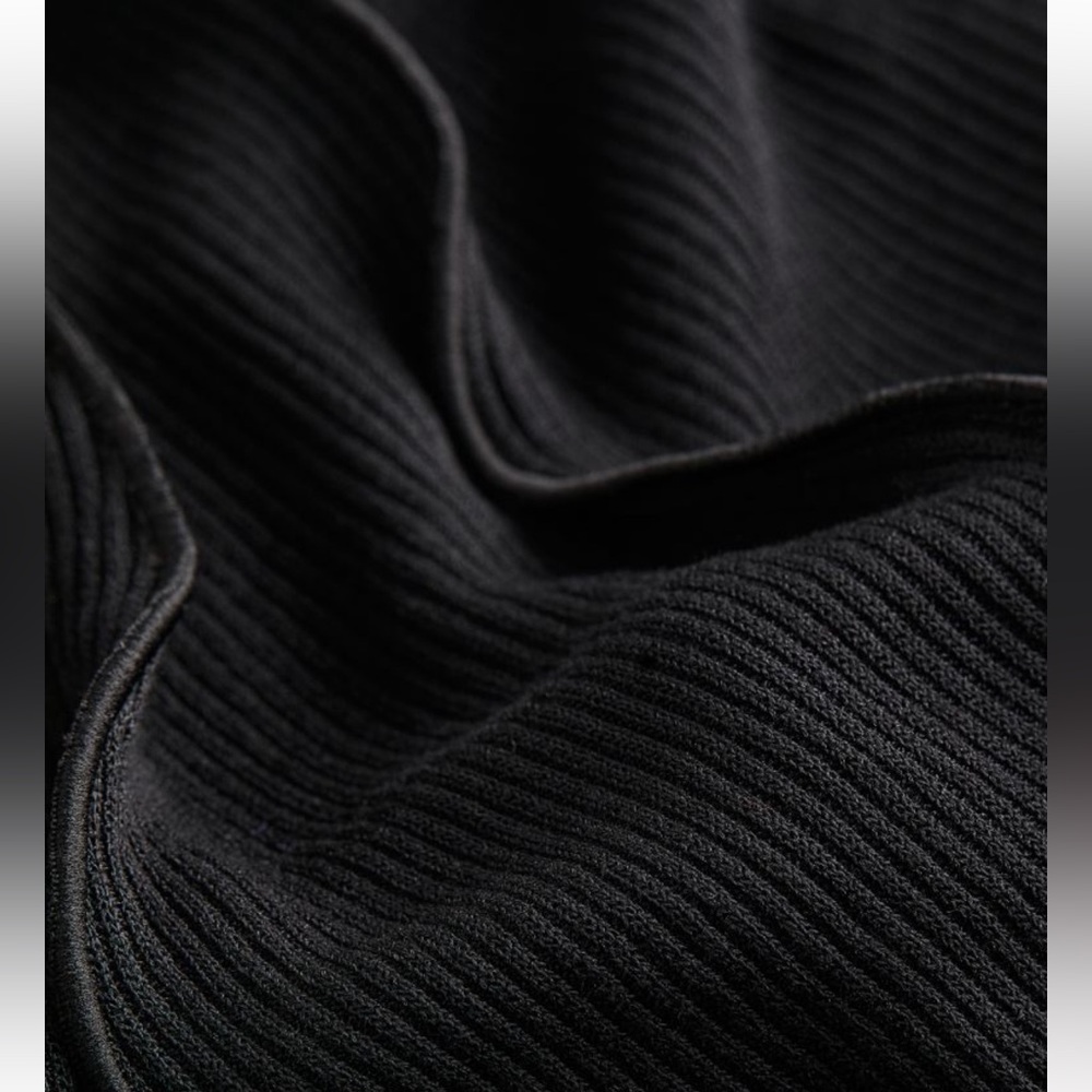 Black Dress! Ribbed! NEW DRESS! - Picture 4 of 4